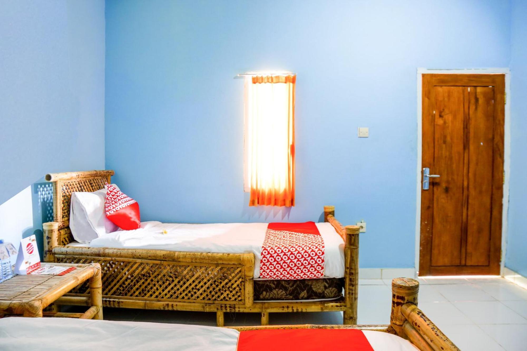 Oyo 1662 Zury Homestay Kuta  Εξωτερικό φωτογραφία